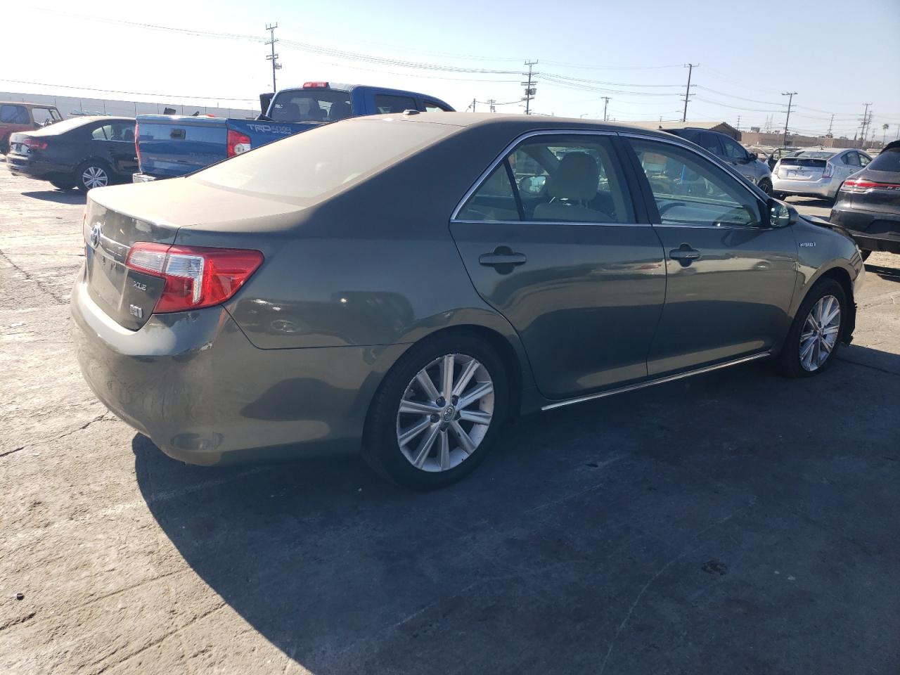 VIN 4T1BD1FK2DU092556 2013 TOYOTA CAMRY no.3