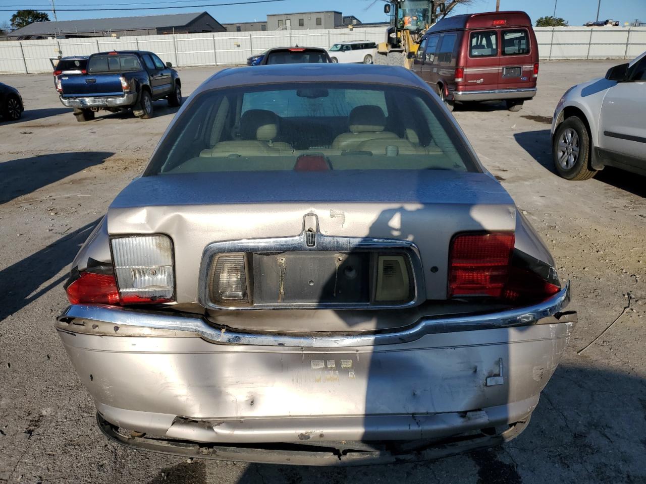 1LNHM86S51Y736641 2001 Lincoln Ls