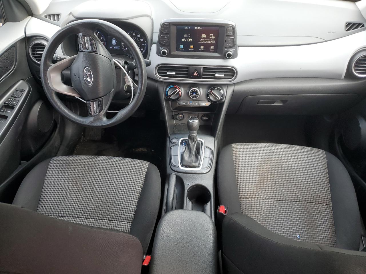 KM8K12AA8KU270710 2019 Hyundai Kona Se