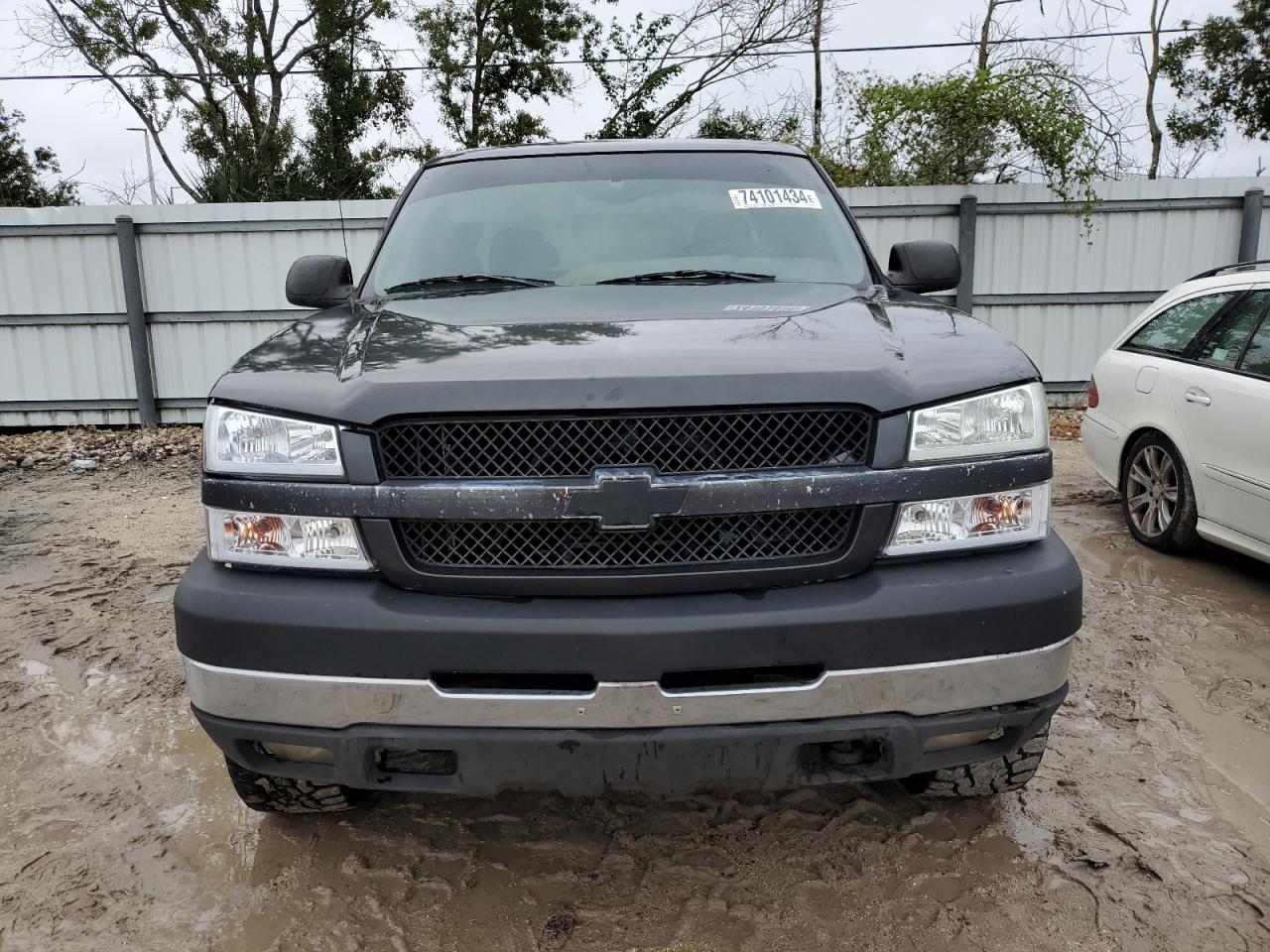 2004 Chevrolet Silverado - Image 5