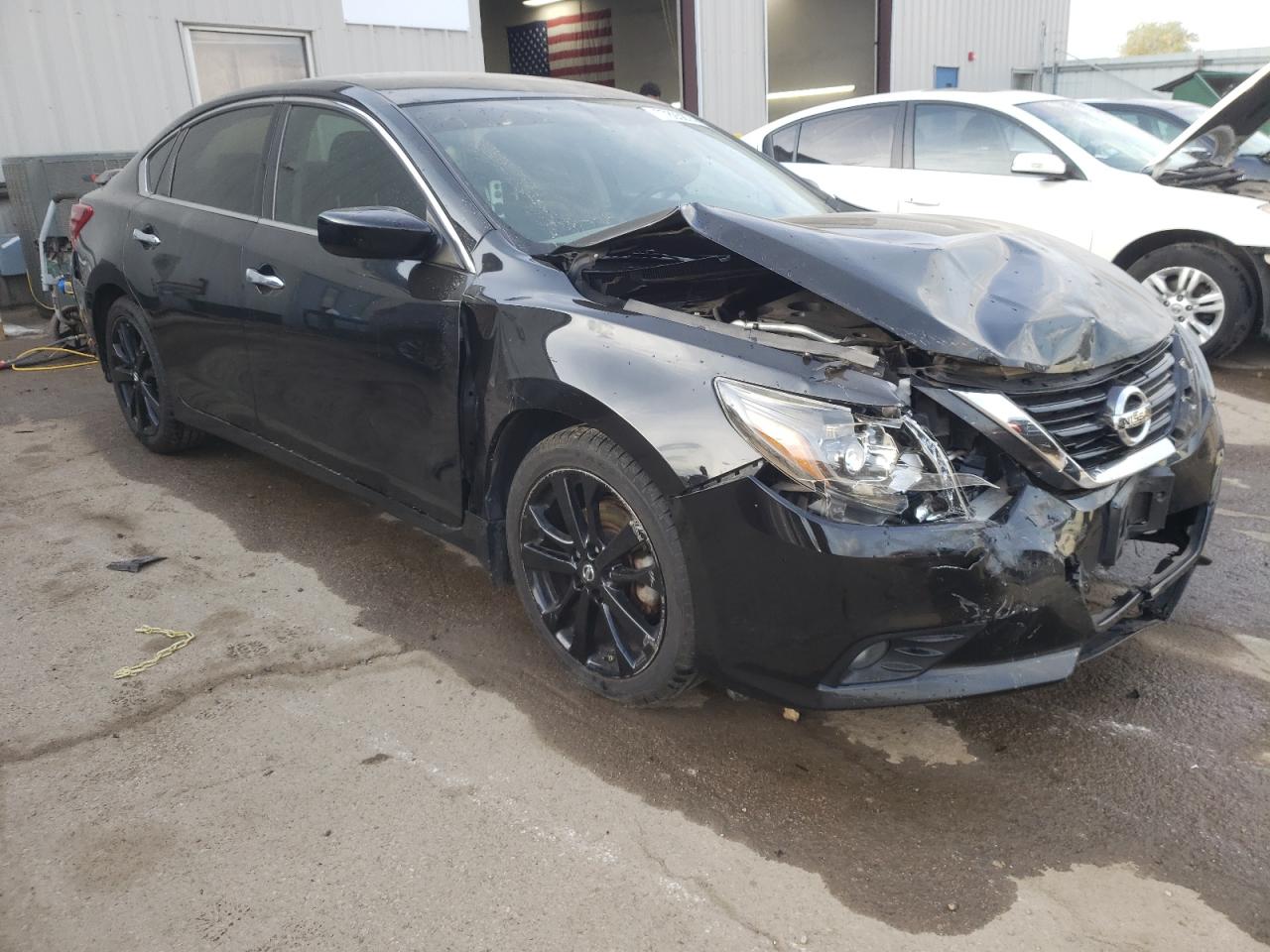 2017 Nissan Altima - Image 4