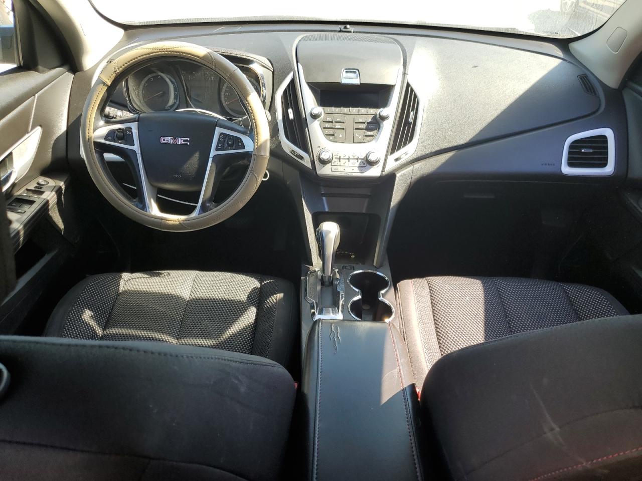 2010 GMC Terrain - Image 8