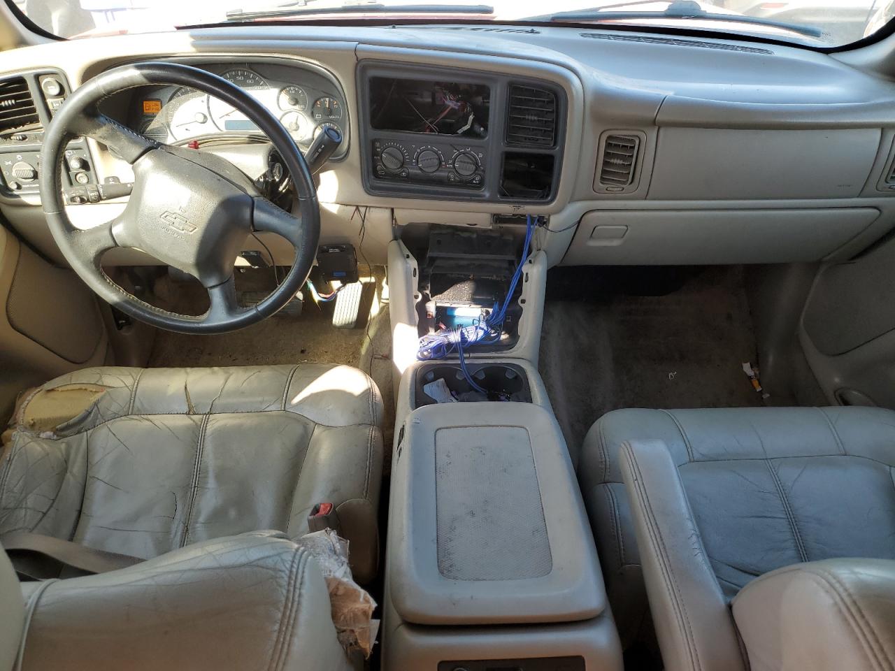2002 Chevrolet Tahoe - Image 8