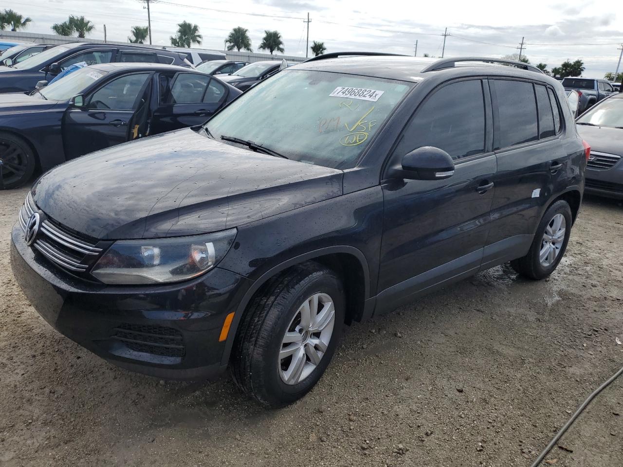 2017 Volkswagen Tiguan S VIN: WVGAV7AX5HK041181 Lot: 74968824