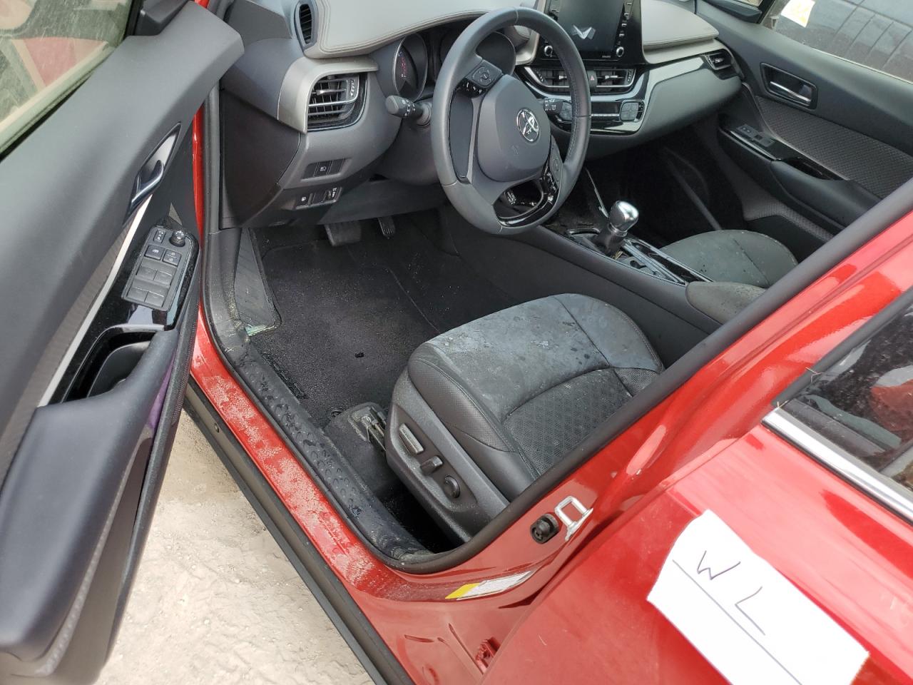 JTNKHMBXXL1093526 2020 Toyota C-Hr Xle