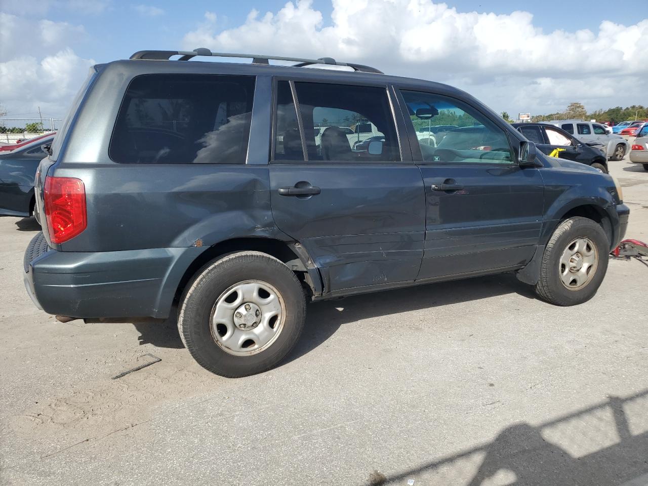 2004 Honda Pilot - Image 3