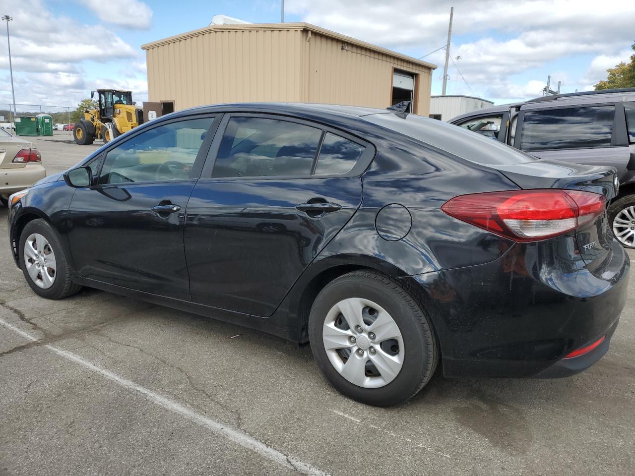 2017 Kia Forte - Image 2