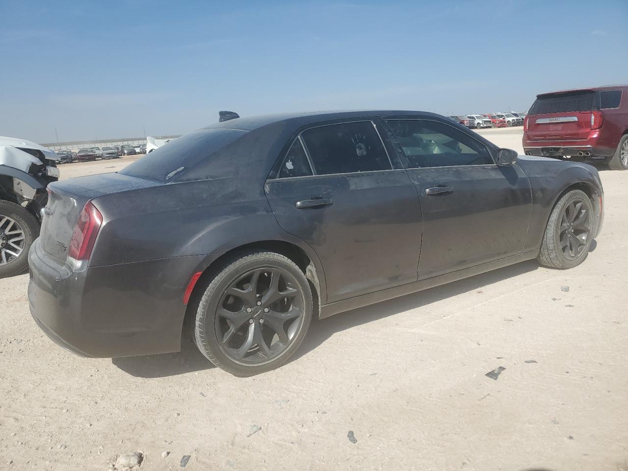 2021 Chrysler 300 - Image 3