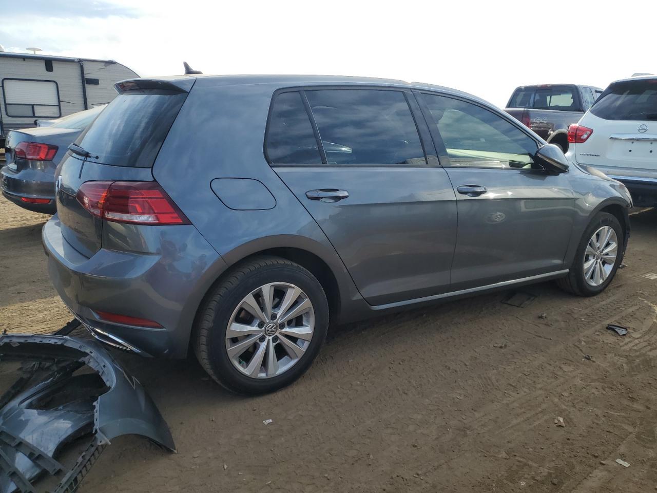 2021 Volkswagen Golf - Image 3