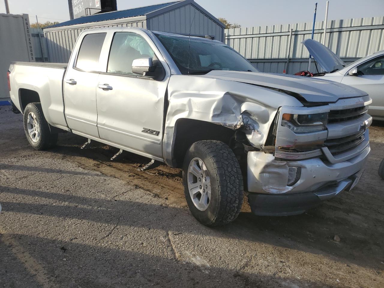 2017 Chevrolet Silverado - Image 4