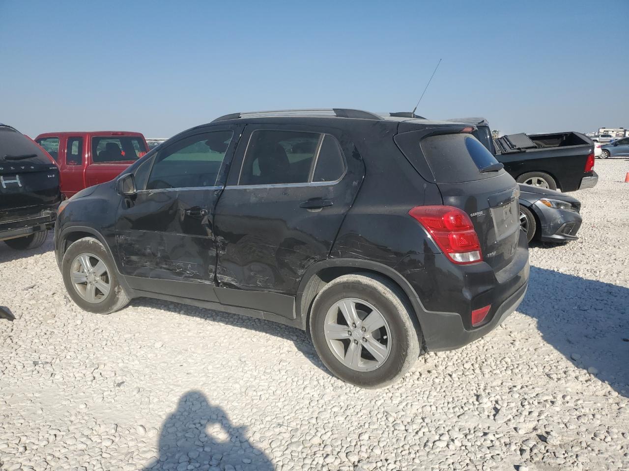 2019 Chevrolet Trax - Image 2