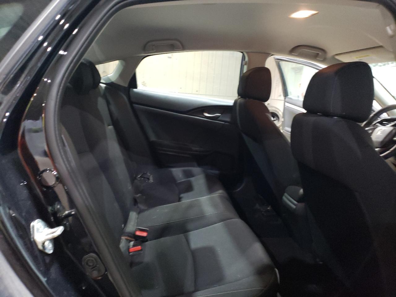 2016 Honda Civic - Image 10