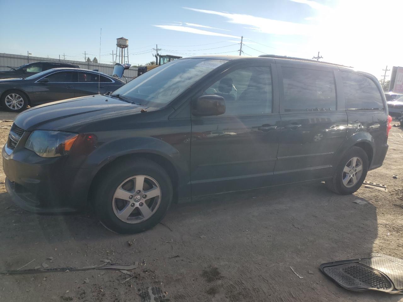 2012 Dodge Caravan - Image 1