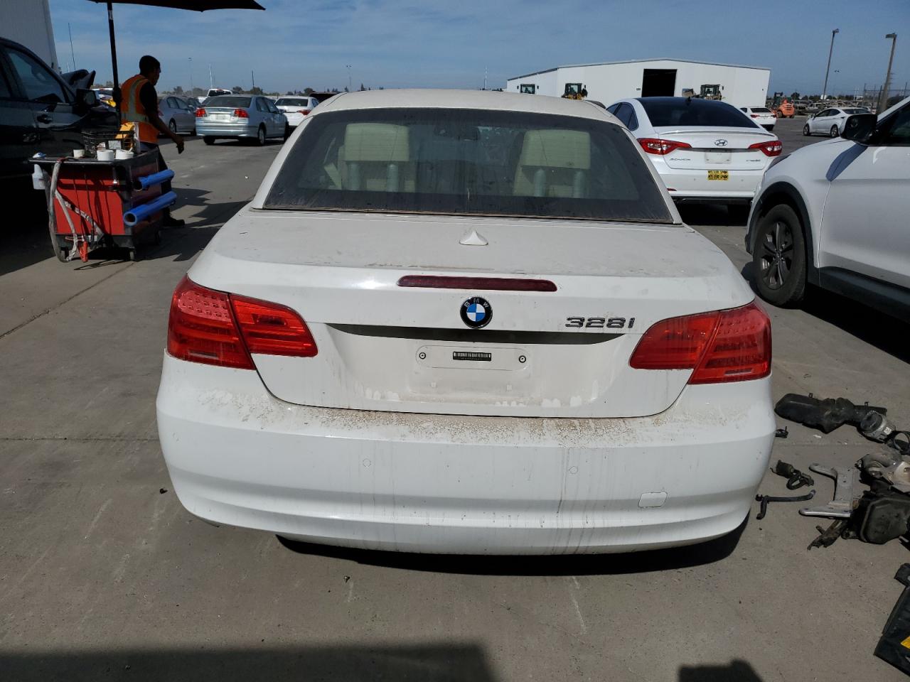 2011 BMW 328 I Sulev VIN: WBADW7C53BE443598 Lot: 75655894