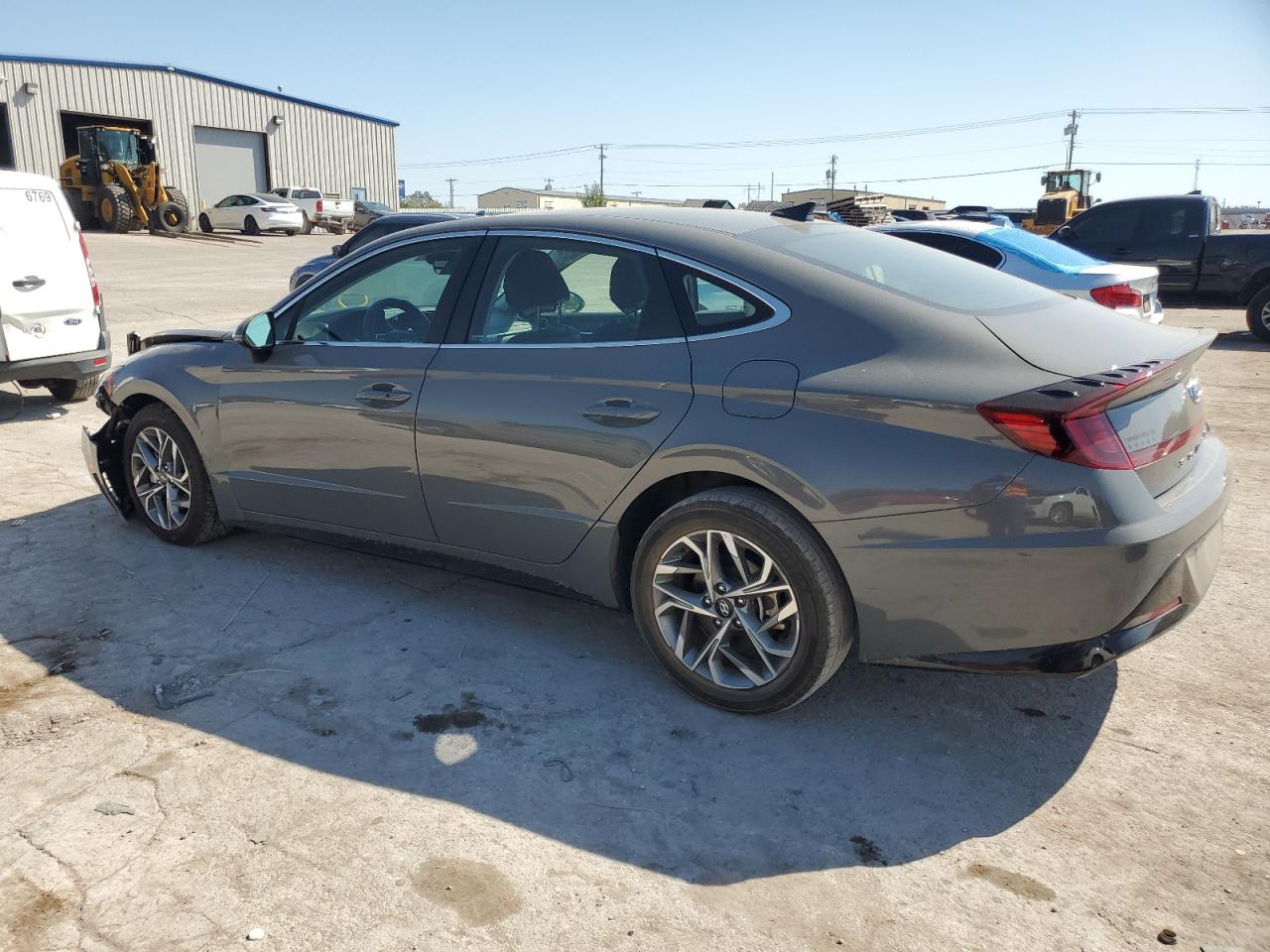 2023 Hyundai Sonata - Image 2