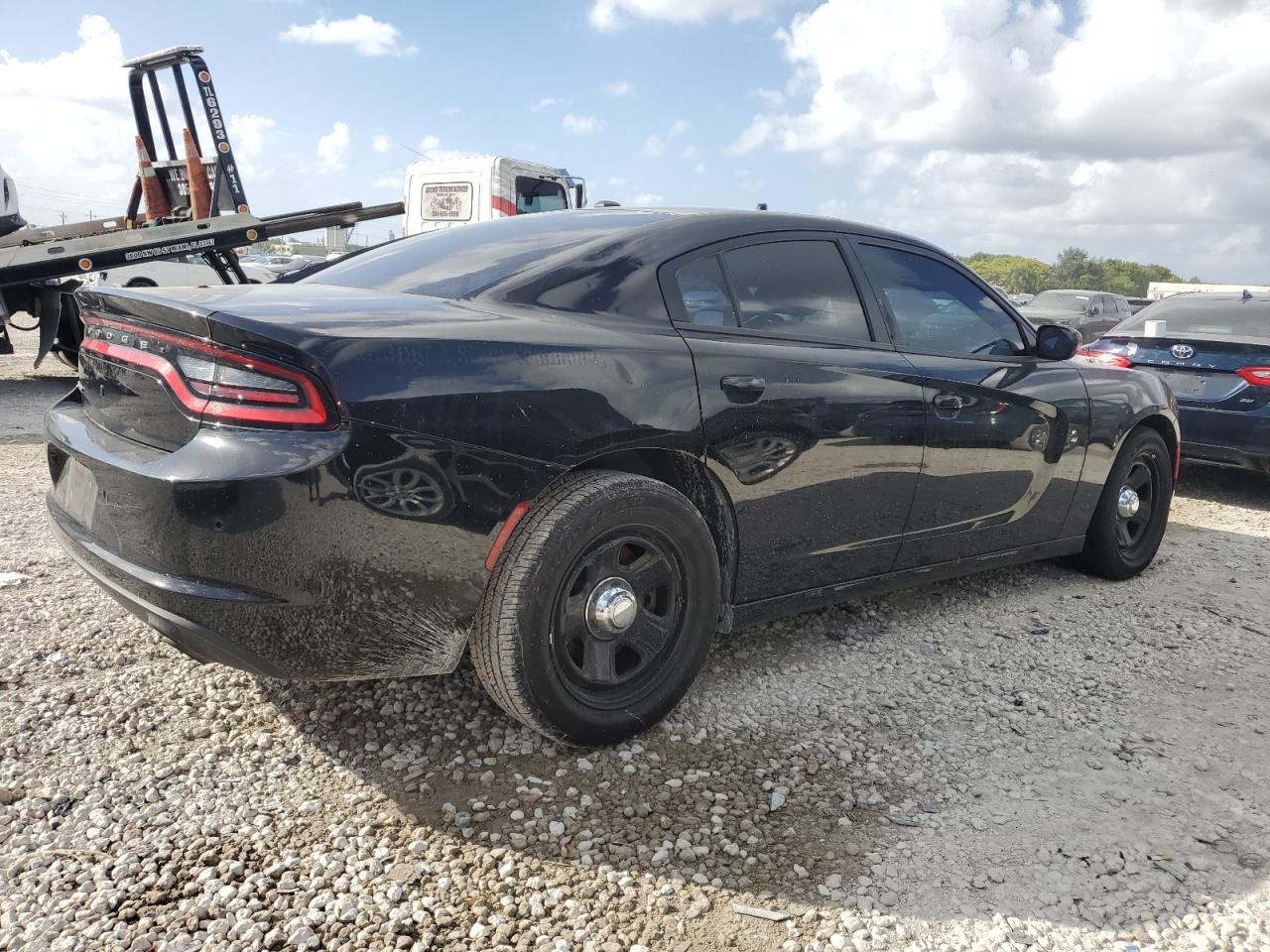 2019 Dodge Charger - Image 3