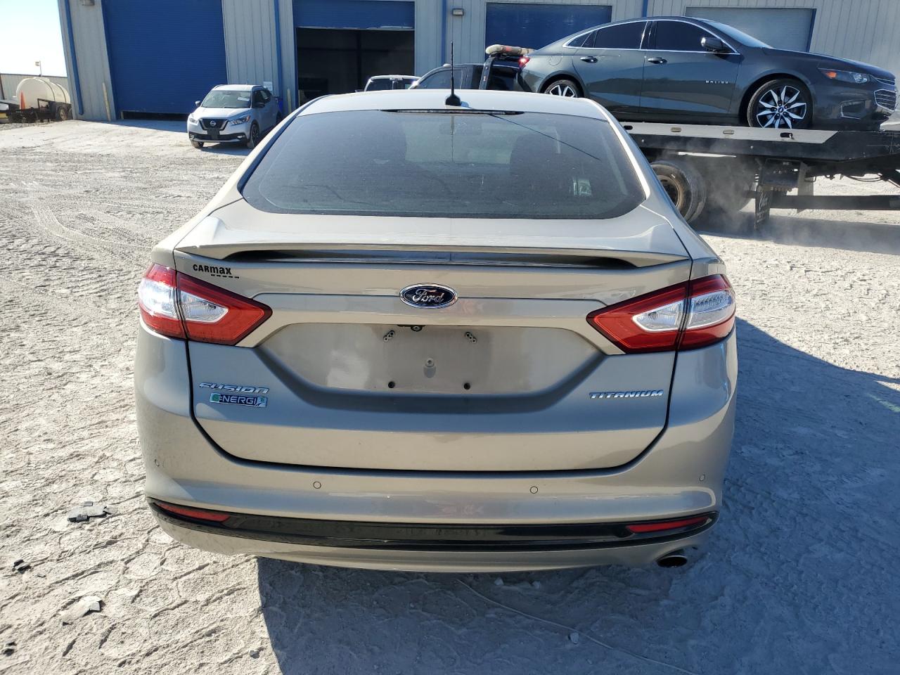 3FA6P0SU9GR142692 2016 Ford Fusion Titanium Phev