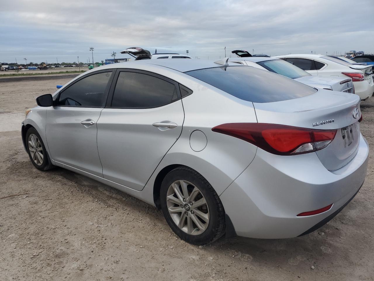 KMHDH4AE9GU480856 2016 Hyundai Elantra Se