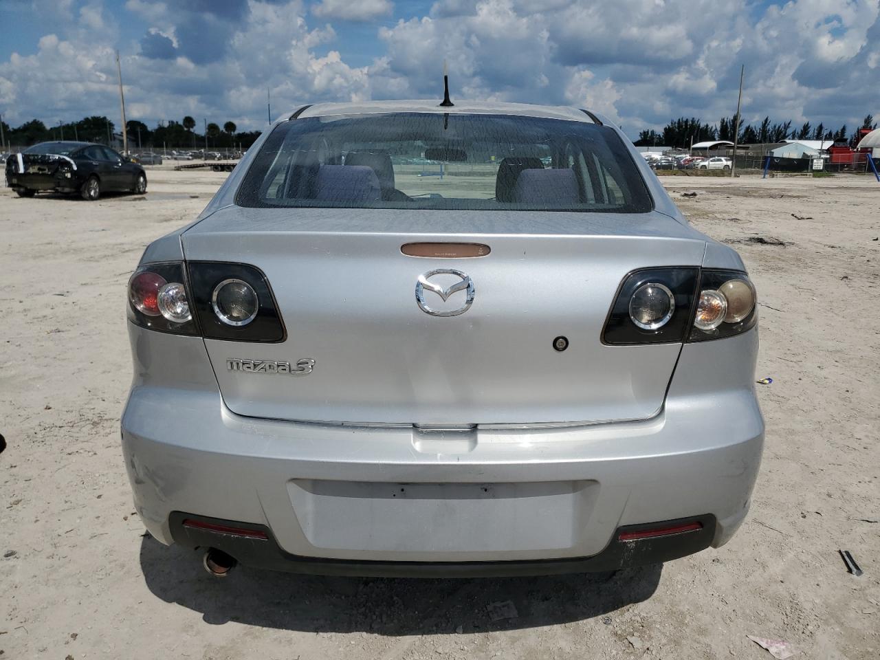 2008 Mazda 3 I VIN: JM1BK12F181780929 Lot: 74759094