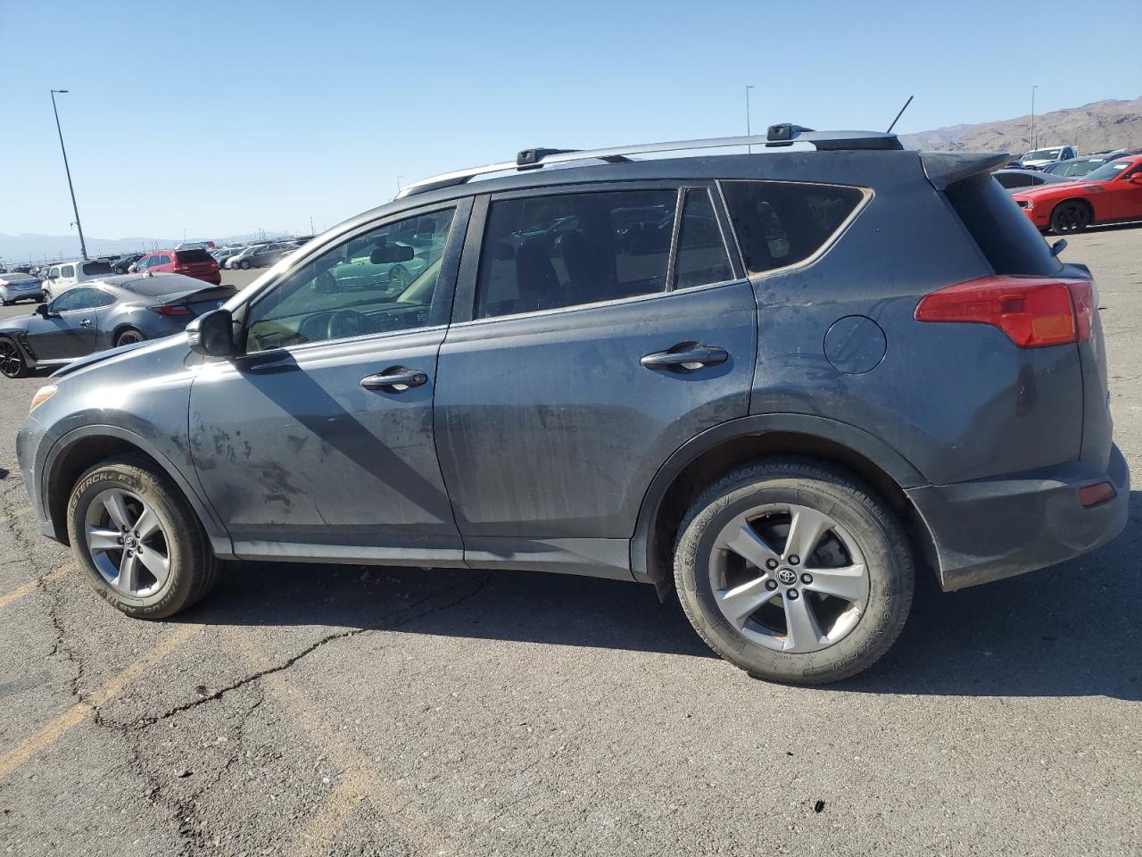 2015 Toyota RAV 4 - Image 2