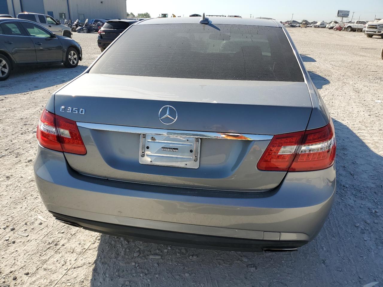 WDDHF5GB3BA446698 2011 Mercedes-Benz E 350