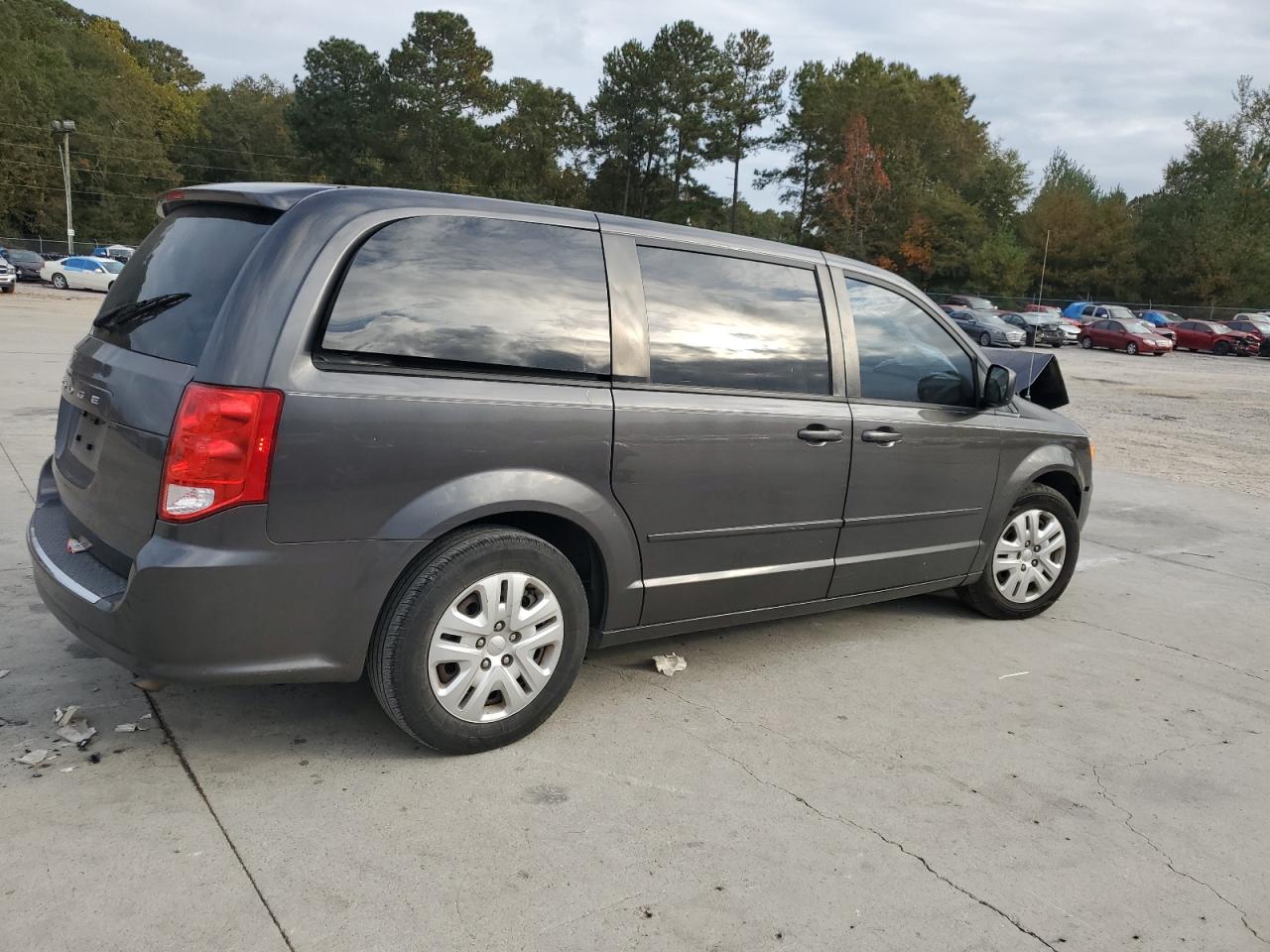 VIN 2C4RDGBGXHR646386 2017 DODGE CARAVAN no.3