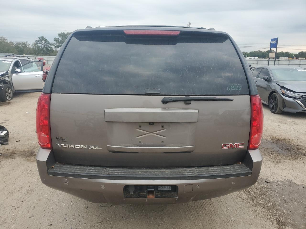 2013 GMC Yukon Xl C1500 Slt VIN: 1GKS1KE04DR358041 Lot: 83404974