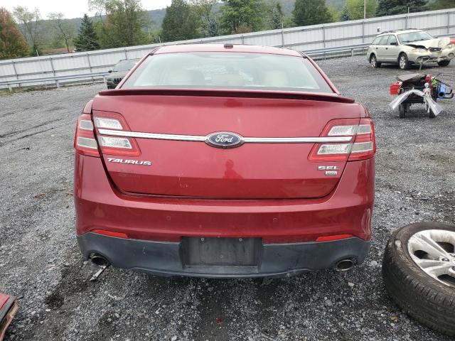  FORD TAURUS 2015 Красный