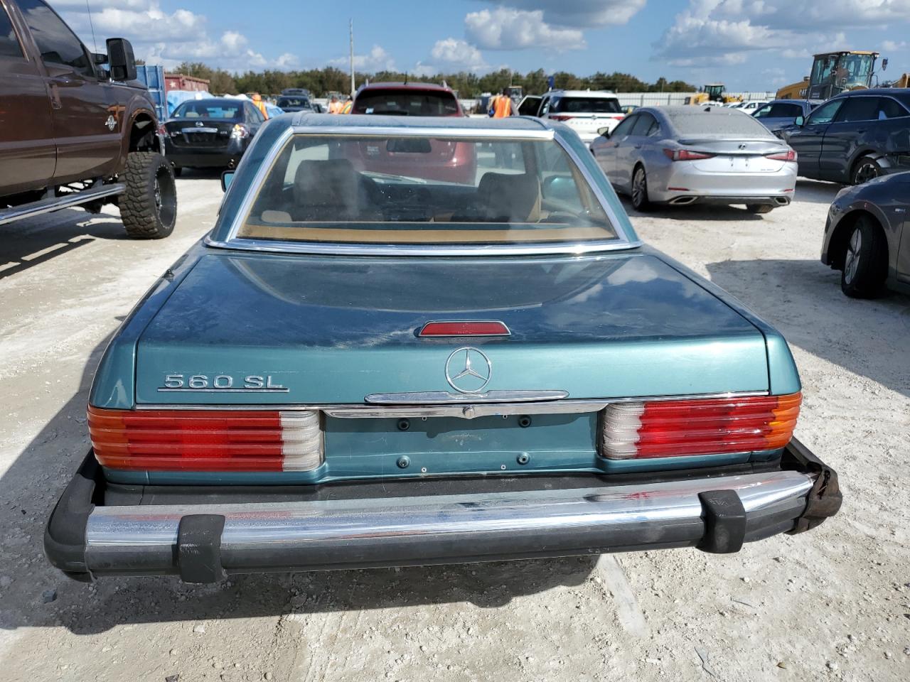 1988 Mercedes-Benz 560 Sl VIN: WDBBA48D0JA086361 Lot: 77939174