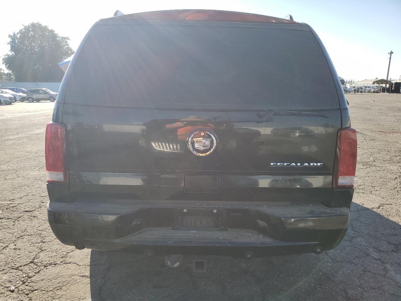 1GYEC63T12R322015 2002 Cadillac Escalade Luxury