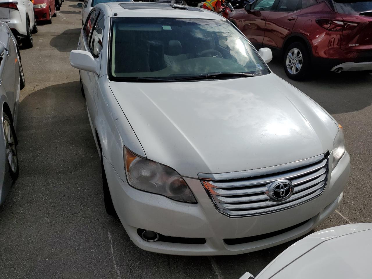 2008 Toyota Avalon - Image 5