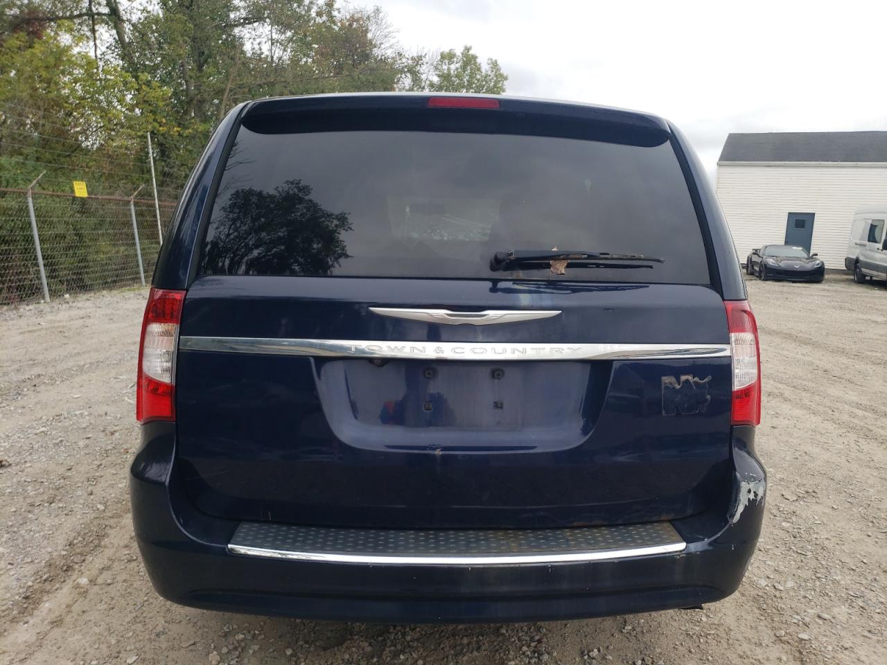 2C4RC1BG2DR659627 2013 Chrysler Town & Country Touring