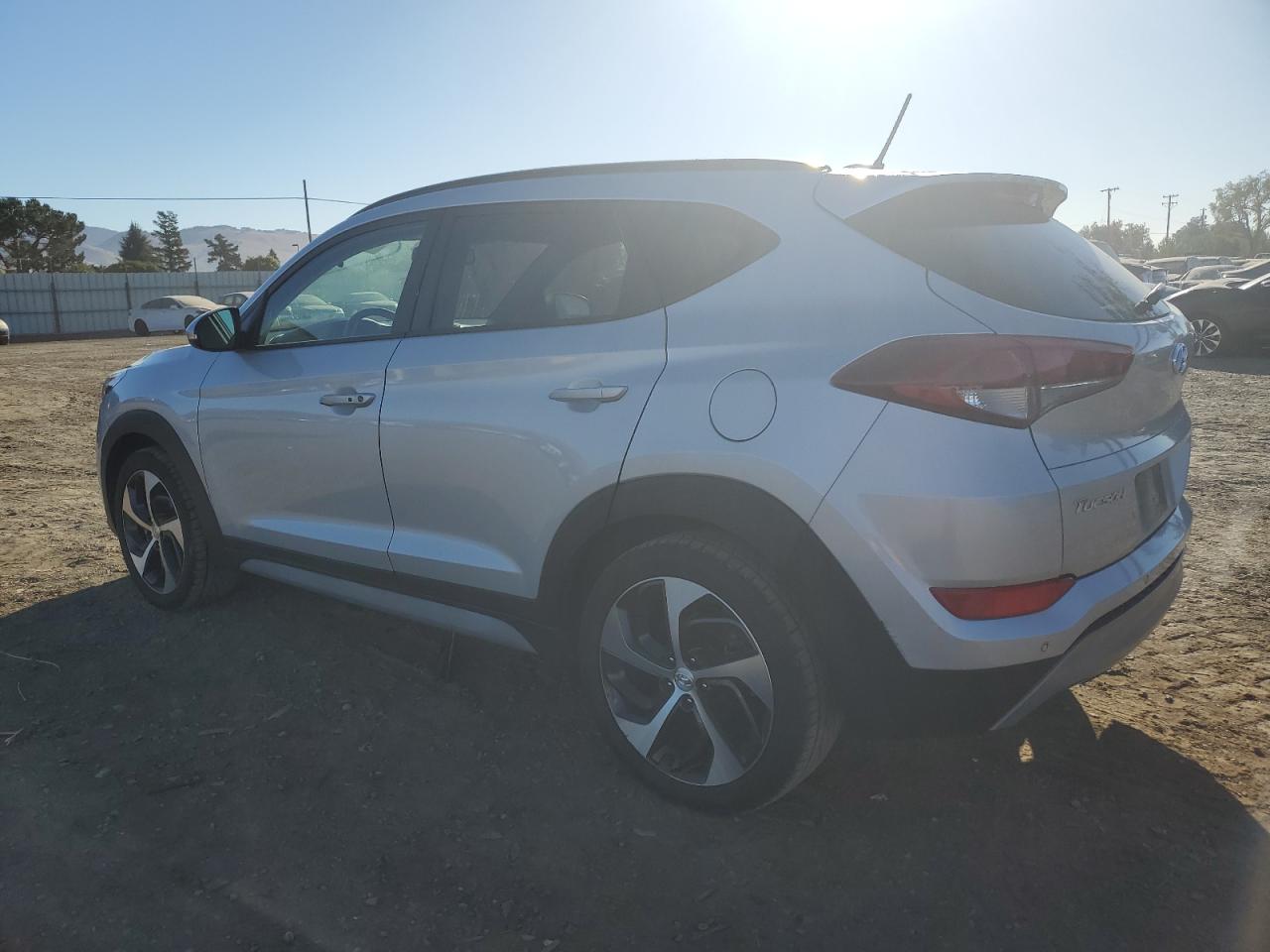 2017 Hyundai Tucson - Image 2