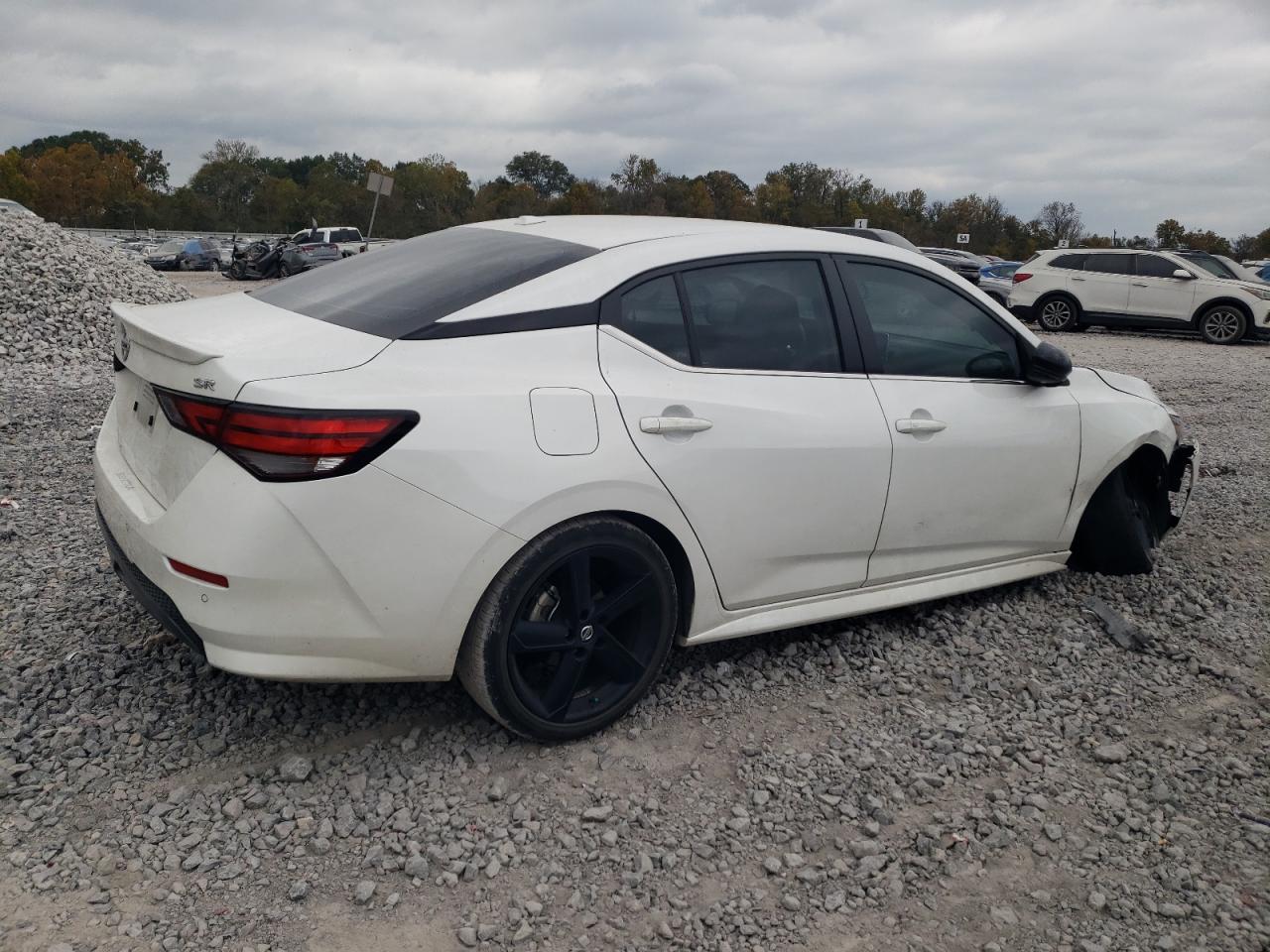 2021 Nissan Sentra - Image 3
