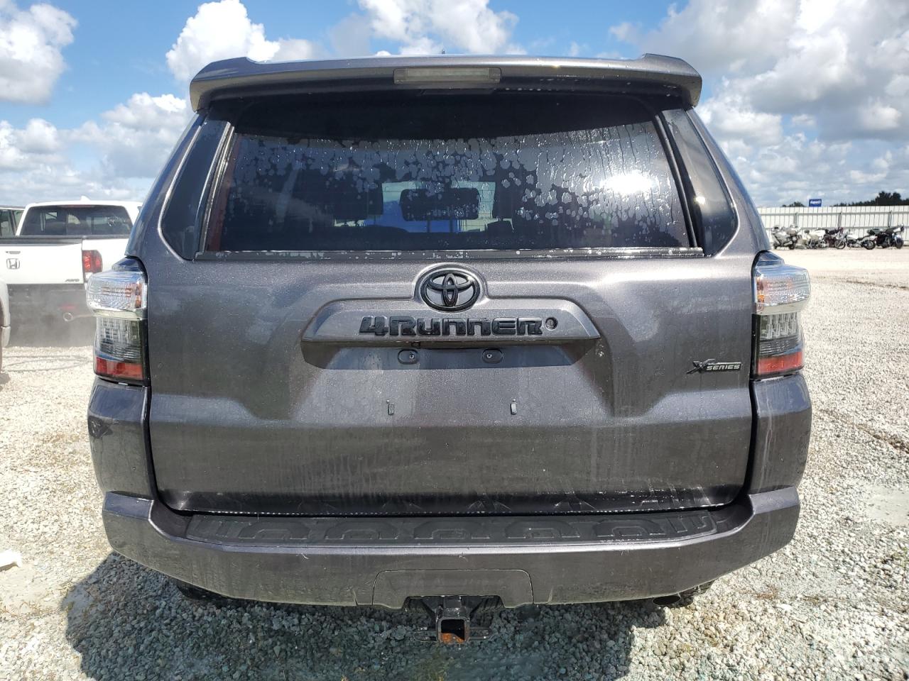 JTEBU5JRXJ5484413 2018 Toyota 4Runner Sr5/Sr5 Premium