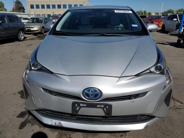  TOYOTA PRIUS 2017 Серебристый