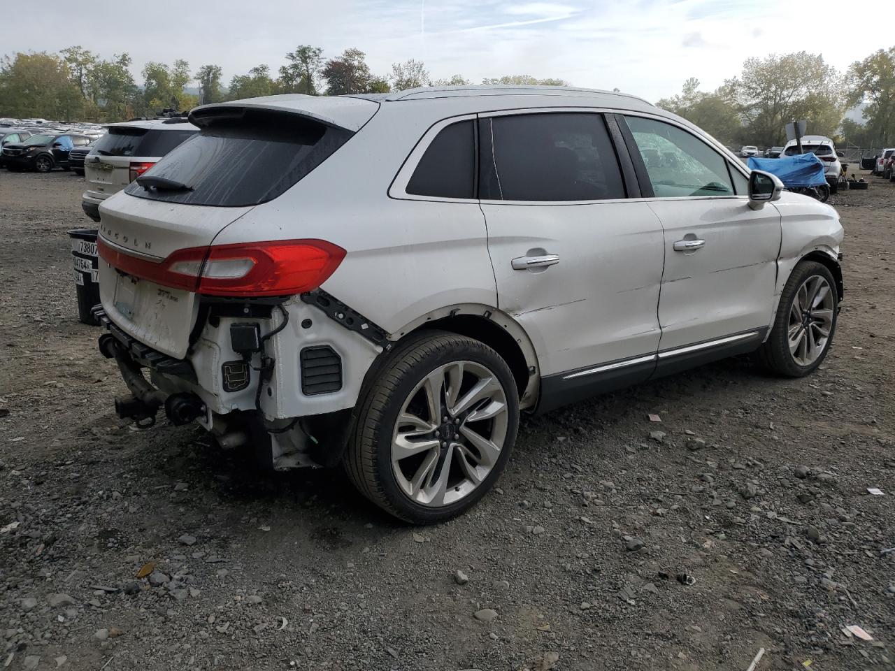 2018 Lincoln MKX - Image 3