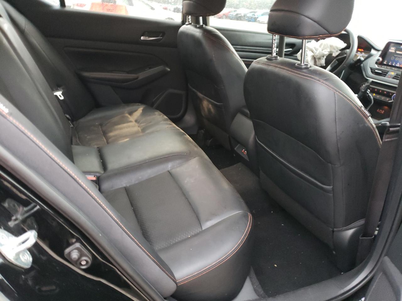 2019 Nissan Altima - Image 11