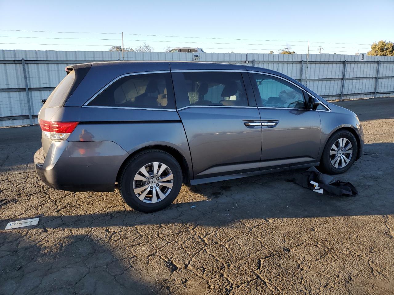 2016 Honda Odyssey - Image 3