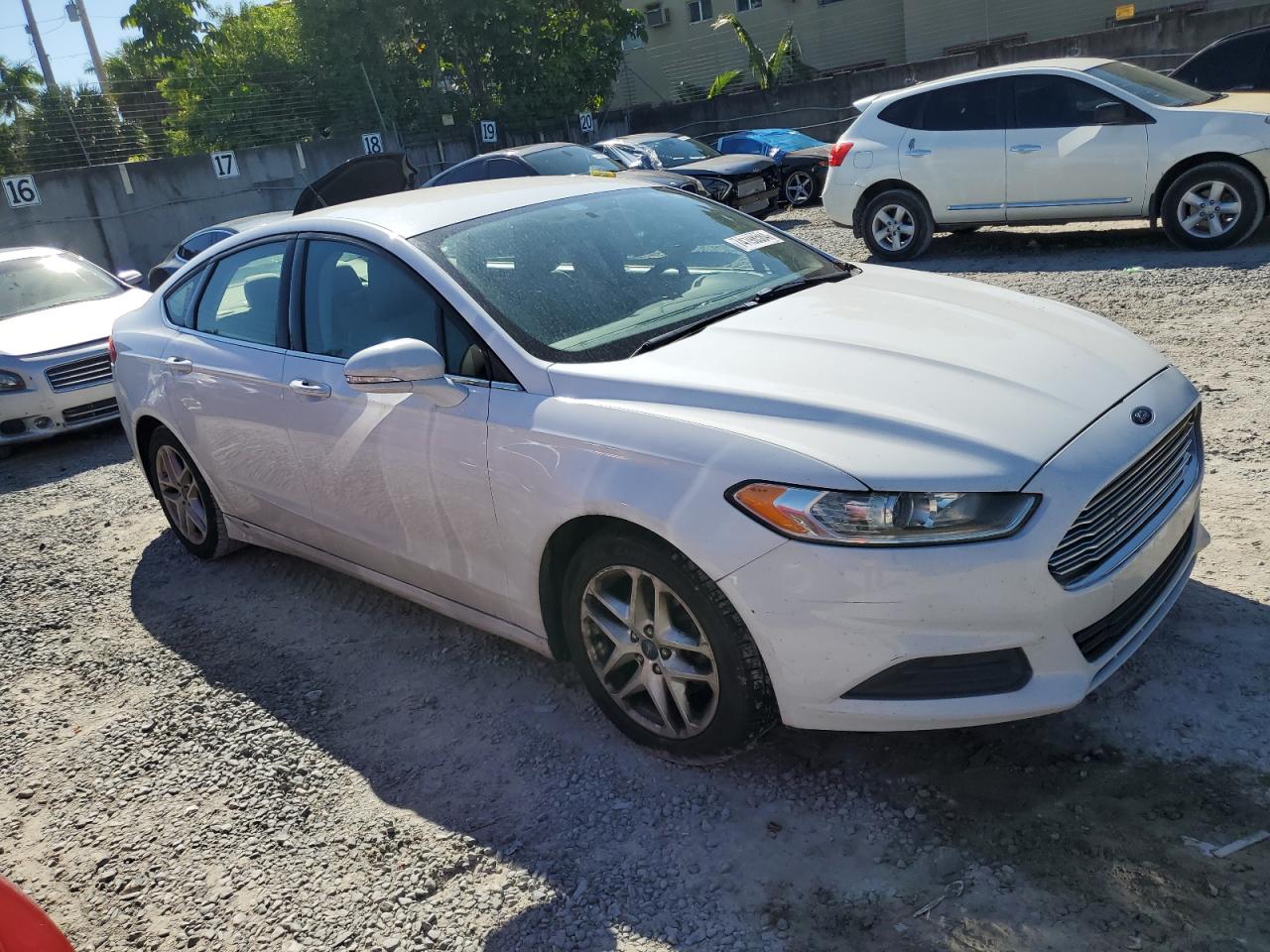 3FA6P0H70ER259592 2014 Ford Fusion Se