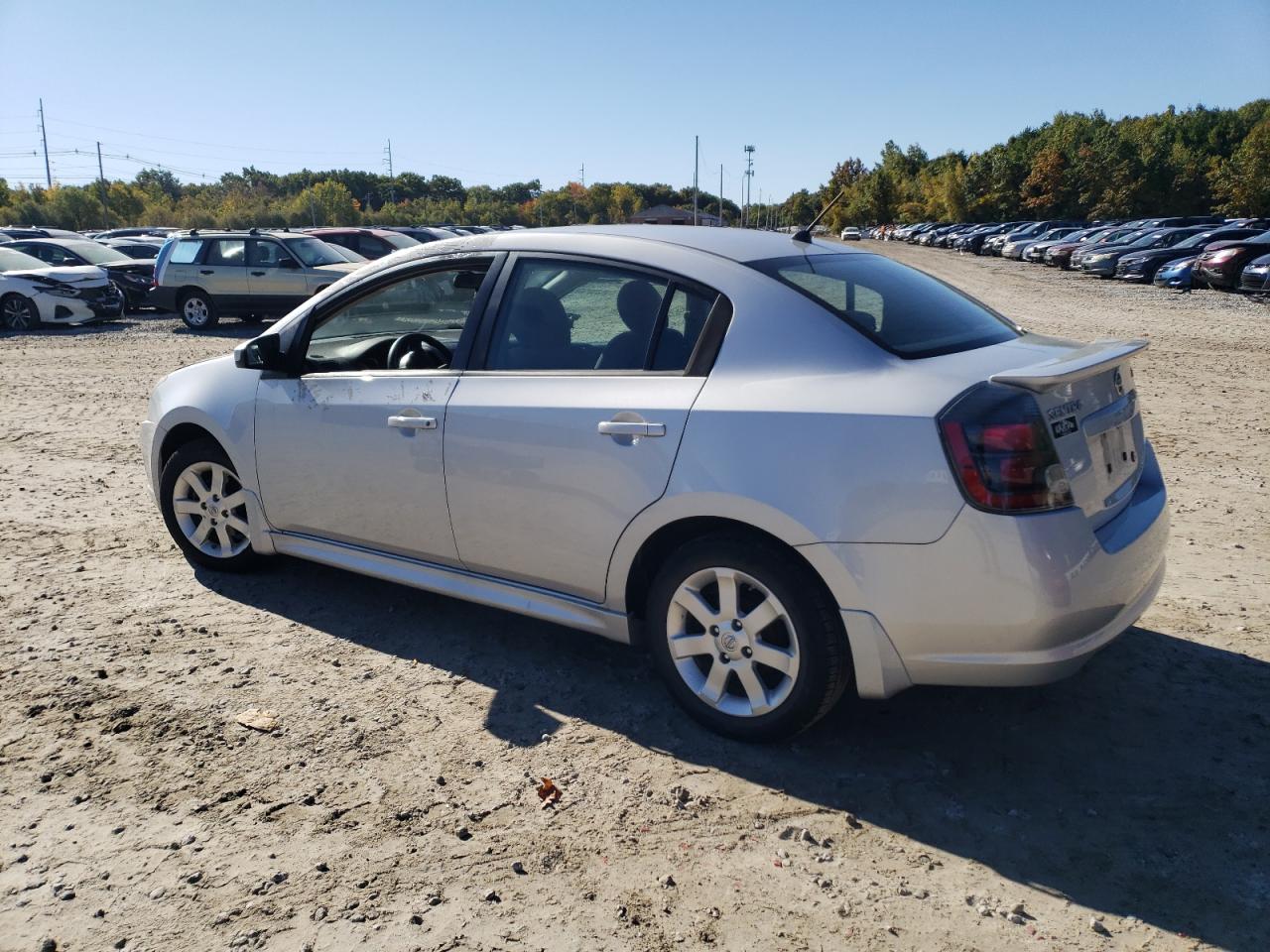 2011 Nissan Sentra - Image 2