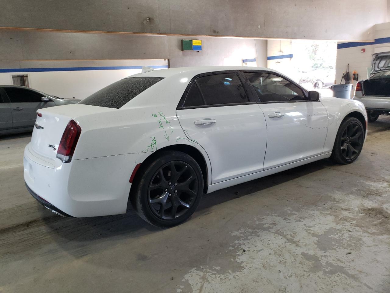 2021 Chrysler 300 - Image 3