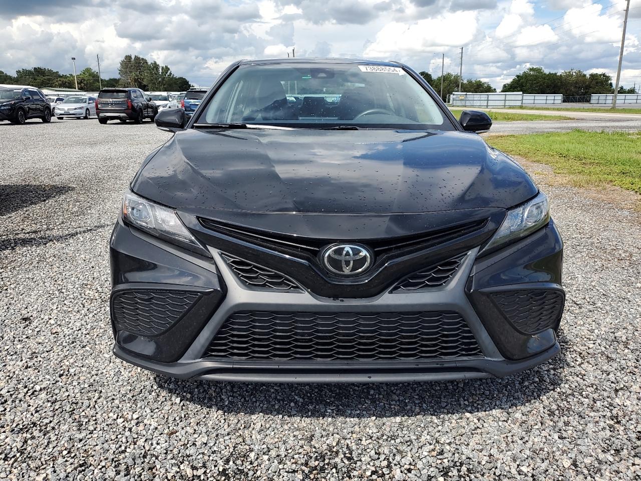 2022 Toyota Camry - Image 5