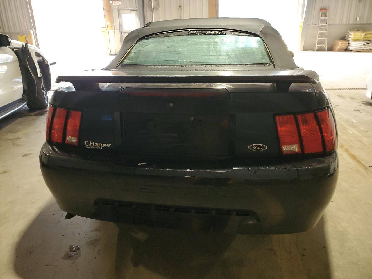 1FAFP44422F218859 2002 Ford Mustang