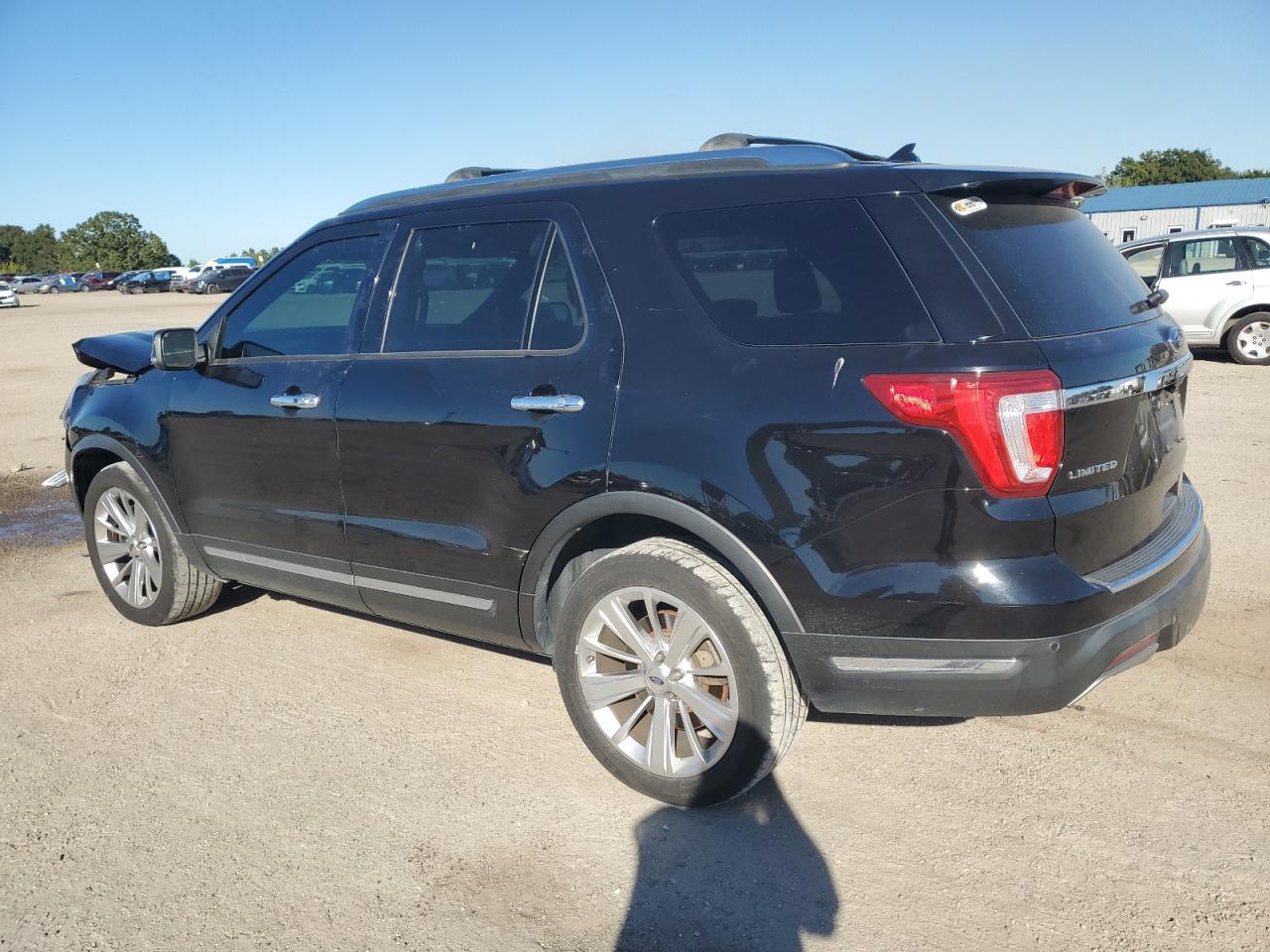 2019 Ford Explorer - Image 2