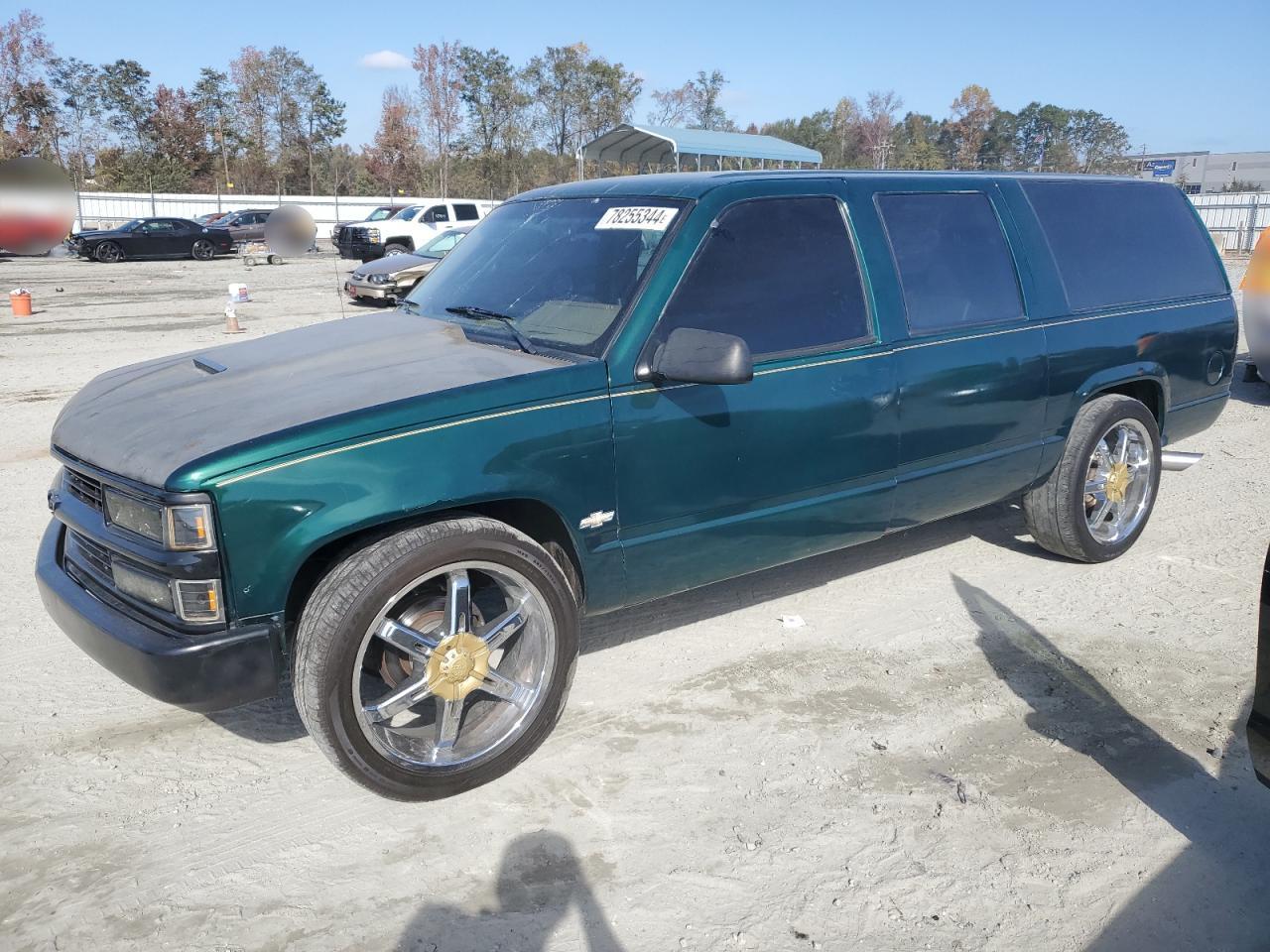 1994 Chevrolet Suburban - Image 1