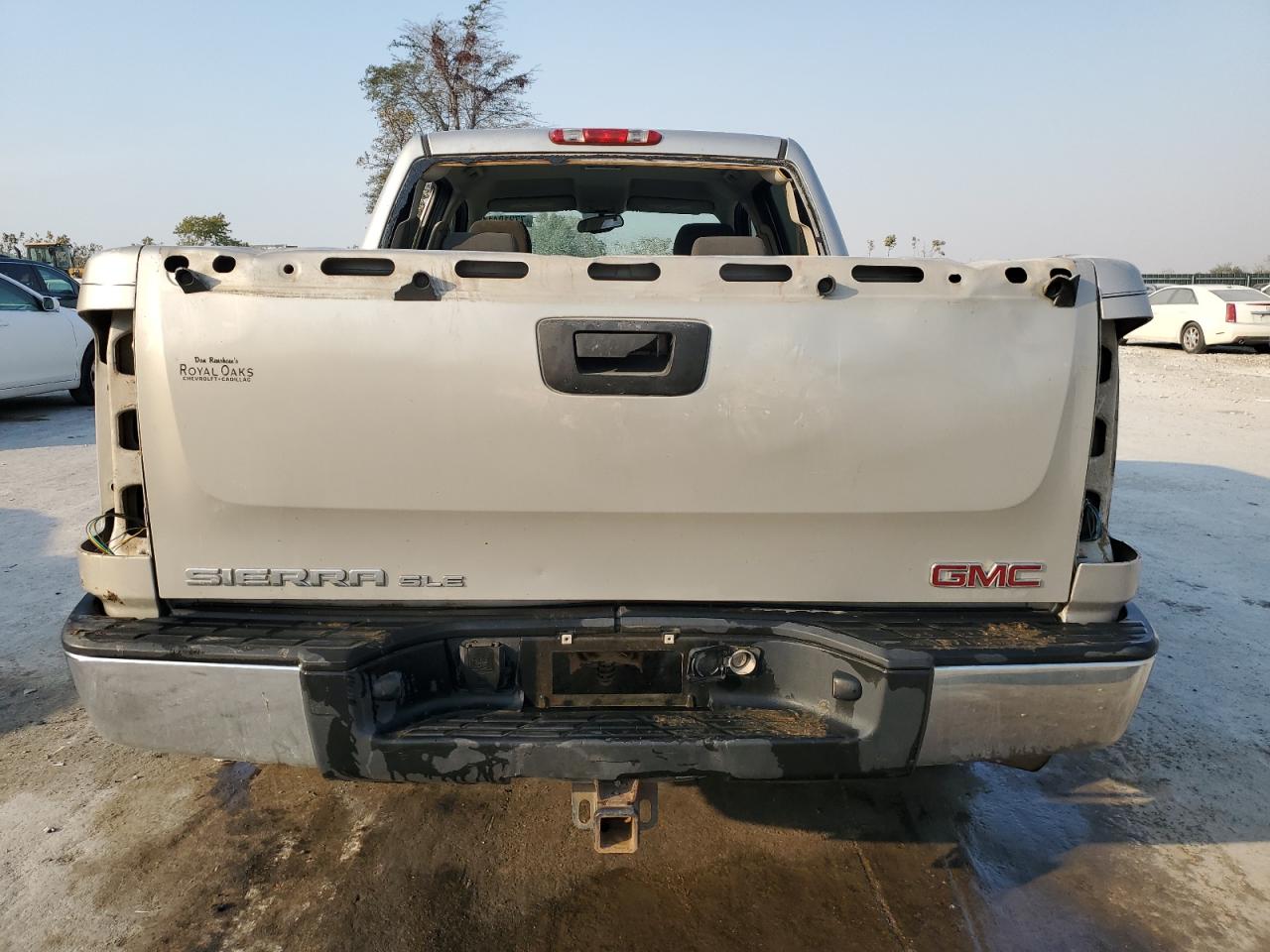 2007 GMC Sierra - Image 6