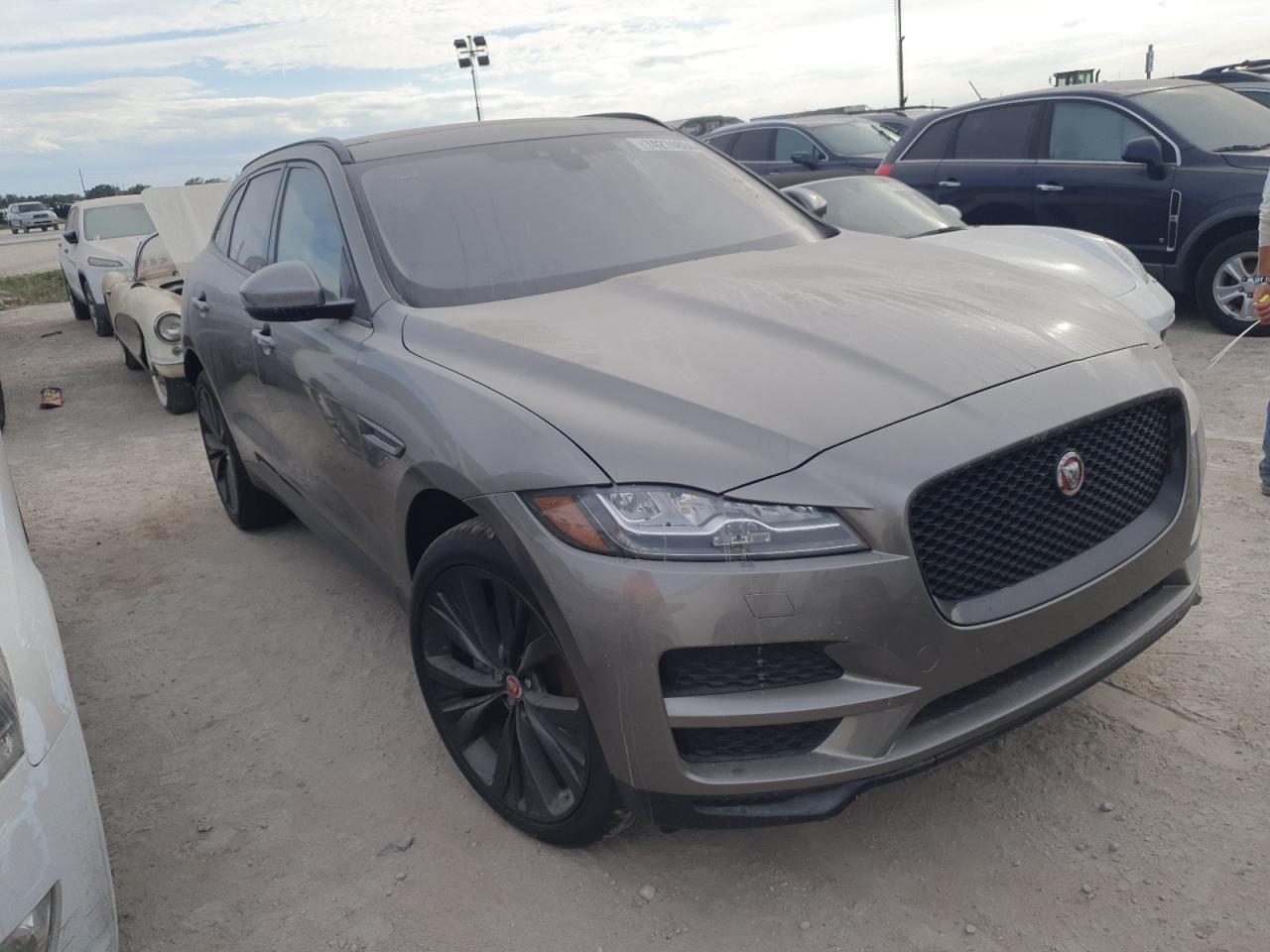 SADCK2EV6JA246221 2018 Jaguar F-Pace Prestige