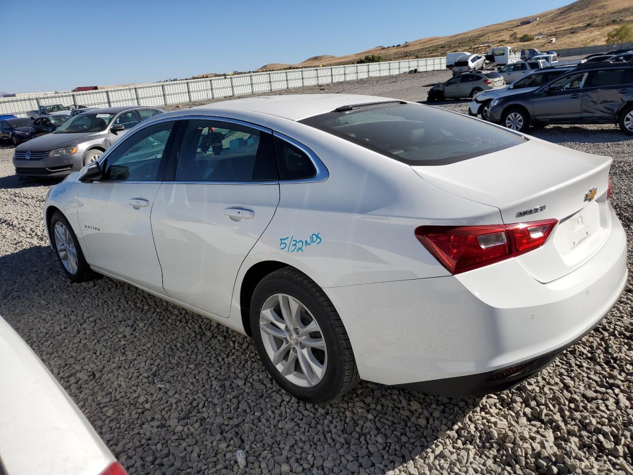 1G1ZF5SU9JF255305 2018 CHEVROLET MALIBU - Image 2