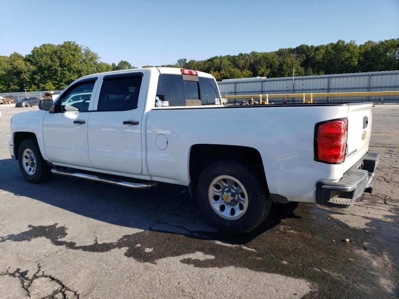 2014 Chevrolet Silverado - Image 2